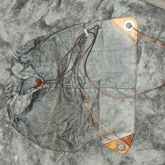 Rare Louis Vuitton cup gray drawstring bag - Picture 2 of 2